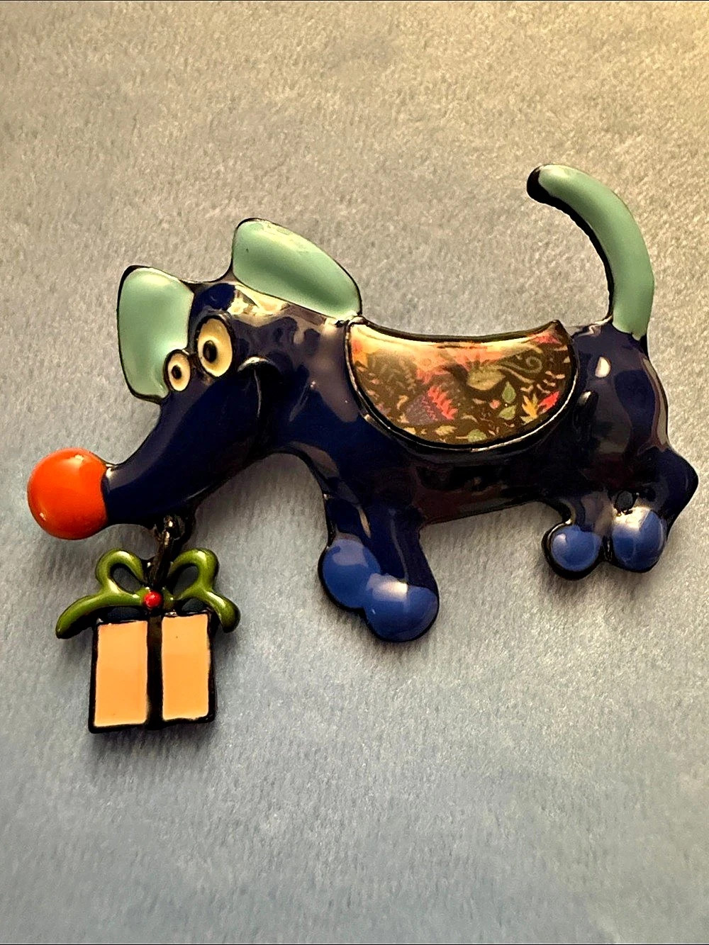 Dachshund Dog Enamel Pin Brooch - Enamel Metal with Gift Charm